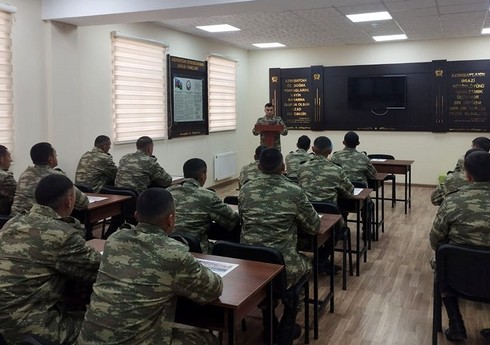 Azərbaycan Ordusunda Konstitusiya Günü münasibətilə silsilə tədbirlər keçirilib