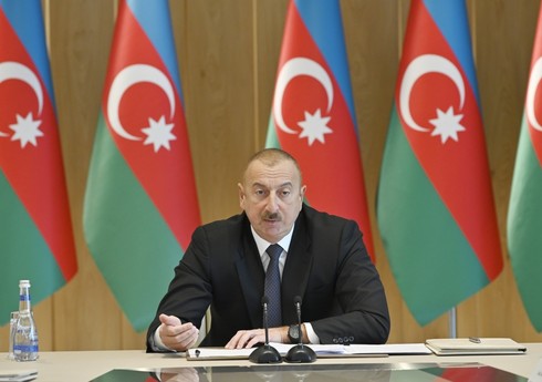 Azərbaycan Prezidenti: 