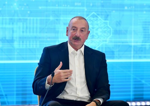 Azərbaycan Prezidenti Media Forumunda ermənilərin Qarabağa köçürülməsindən danışıb