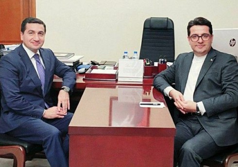 Azərbaycan Prezidentinin köməkçisi İranın ölkəmizdəki səfiri ilə görüşüb