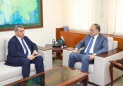Azərbaycan səfiri pakistanlı nazirlə iqtisadi tərəfdaşlığın inkişafını müzakirə edib