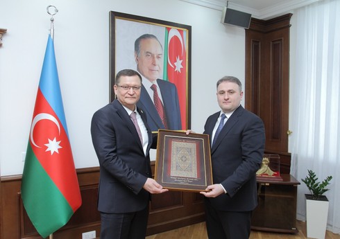 Azərbaycan və Qazaxıstan müdafiə sənayesi sahəsində əməkdaşlıq edəcək