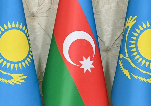 Azərbaycan və Qazaxıstan Orta Dəhlizdə üçüncü ölkələr üçün icazə kvotasının artırılmasını müzakirə edib