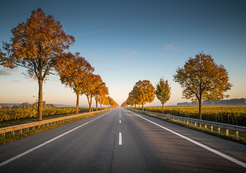 Azərbaycanda “Avtomobil yolları haqqında” qanun dəyişib