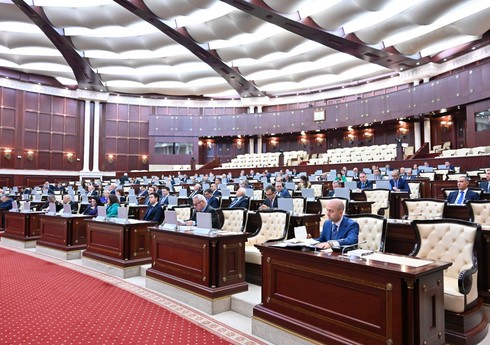 Azərbaycanda bələdiyyələrin maliyyə mənbələrinin artırılması təklif olunur