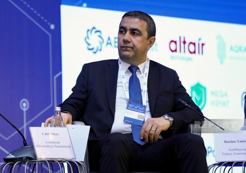 Azərbaycanda ödəniş bazarının 8 iştirakçısı lisenziya almaq üçün gözləyir