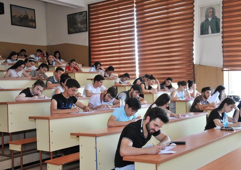 Azərbaycanda dörd universitetə akkreditasiya verilib