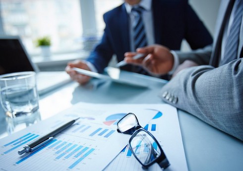 Azərbaycanda lizinq şirkətinin 5 illik istiqrazları listinqə daxil edilib