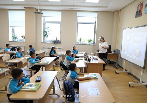 Azərbaycanda müəllimlərin sayı açıqlanıb