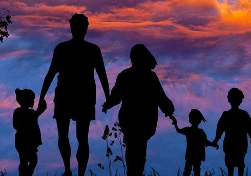 Azərbaycanda çoxuşaqlı ailələrin sayı açıqlanıb