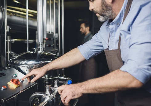 Azərbaycanda sənaye istehsalı 2% azalıb