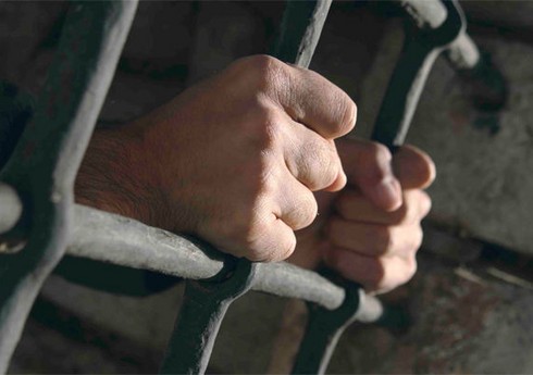 Azərbaycanda yetkinlik yaşına çatmayanları zorlayanlar 15 ilədək həbs olunacaq Azərbaycanda yetkinlik yaşına çatmayanları zorlayanlar 15 ilədək həbs olunacaq