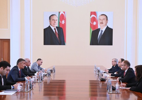 Azərbaycanın Baş naziri Albaniya Prezidenti ilə görüşüb Azərbaycanın Baş naziri Albaniya Prezidenti ilə görüşüb