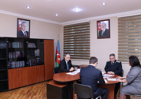 Baş prokuror Abşeronda vətəndaşları qəbul edib