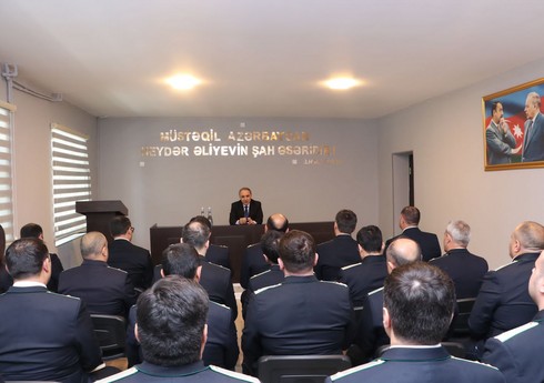 Baş prokuror əməkdaşlara konkret tapşırıqlar verib