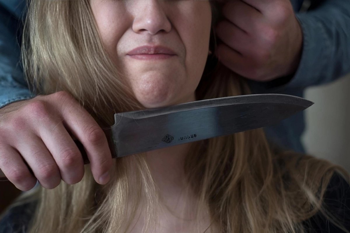 Bacısına xəsarət yetirməkdə şübhəli bilinən şəxs saxlanılıb