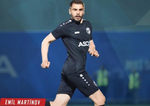 Bakı klubu daha bir futbolçusu ilə vidalaşıb