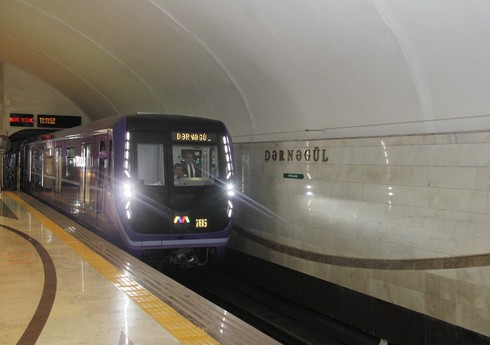 Bakı metrosunda qatarda nasazlıq yaranıb