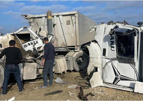 Bakı-Quba yolunda ağır tonnajlı yük maşınları toqquşub, xəsarət alan var