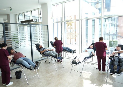 Bakıda könüllü qanvermə aksiyası keçirilib Bakıda könüllü qanvermə aksiyası keçirilib