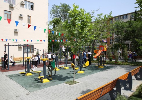 Bakıda “Bizim həyət” layihəsi çərçivəsində yeni həyət istifadəyə verilib