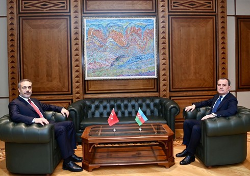 Bakıda Ceyhun Bayramovla Hakan Fidan arasında geniştərkibli görüş keçirilib - YENİLƏNİB-2