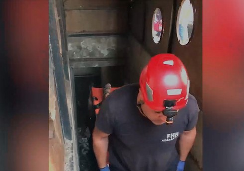 Bakıda dərinliyi 6 metr olan zirzəmiyə yıxılan uşaq xilas edilib