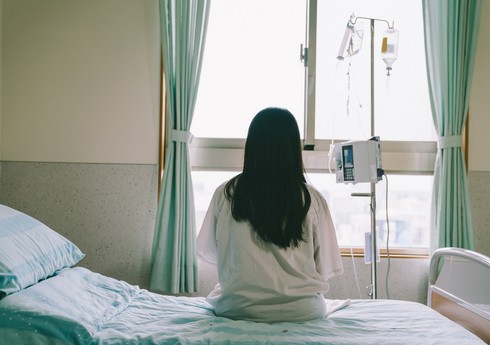 Bakıda iki bacı yol qəzasında xəsarət alıb