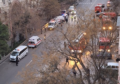 Bakıda oteldə baş verən yanğın söndürülüb, 25 nəfər təxliyə edilib - YENİLƏNİB