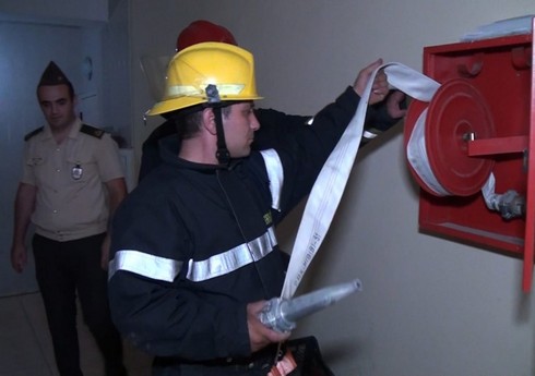 Bakıda çoxmərtəbəli yaşayış kompleksində təlim zamanı nöqsanlar aşkarlanıb