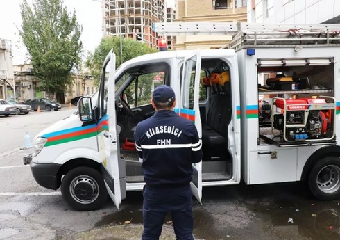 Bakıda qüllədə köməksiz vəziyyətdə qalan şəxs xilas edilib