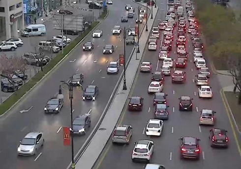 Bakıda sıxlıq müşahidə edilən yollar açıqlanıb