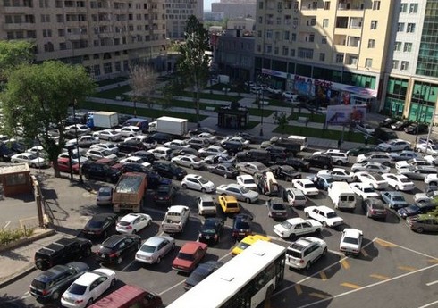 Bakıda sıxlıq olan yollar açıqlanıb Bakıda sıxlıq olan yollar açıqlanıb