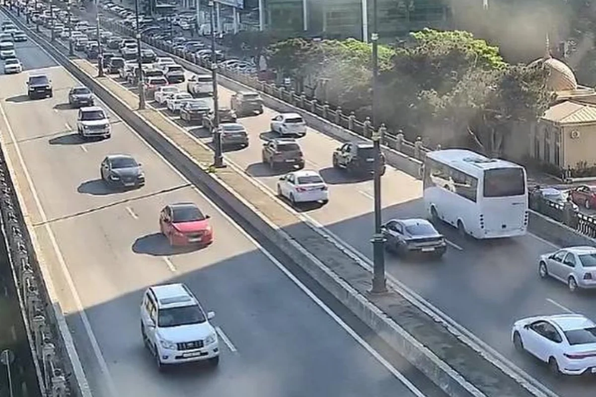 Bakıda 9 istiqamətdə tıxac müşahidə olunur