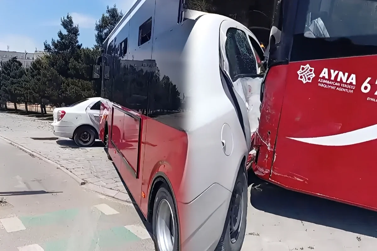 Bakıda avtobusula minik avtomobili toqquşdu