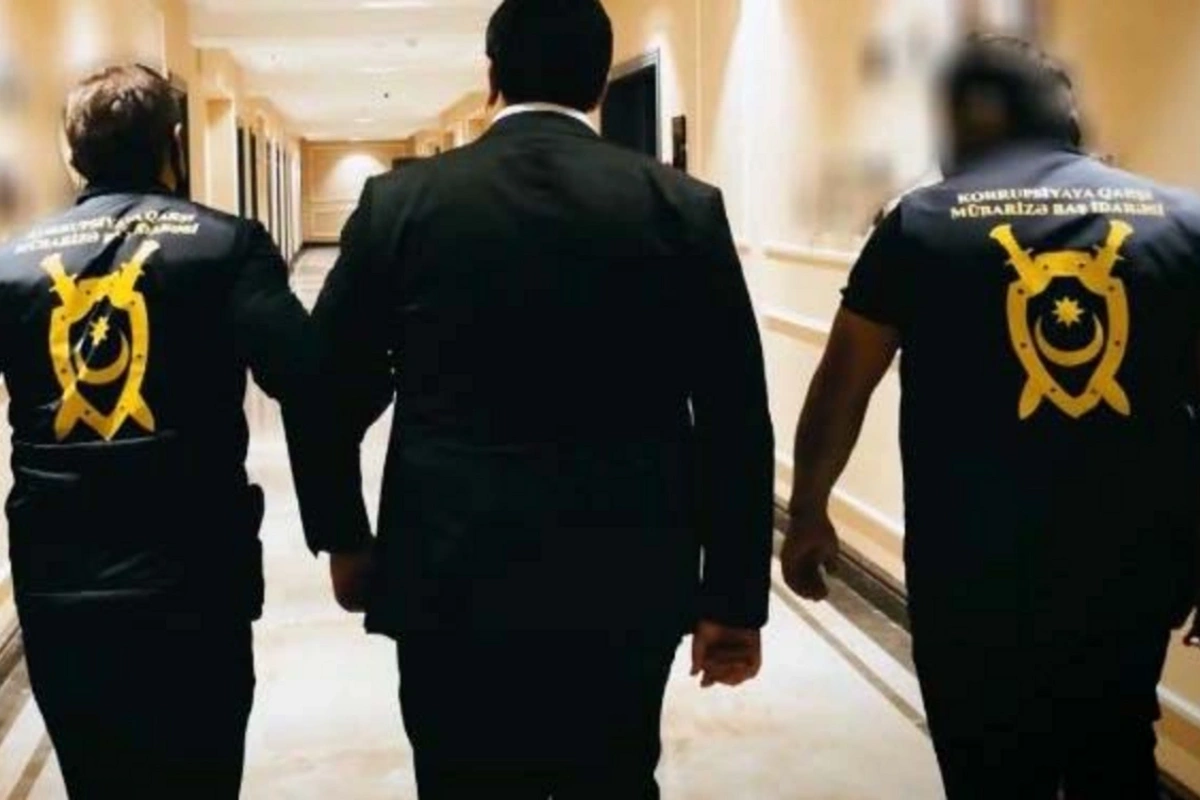 Bakıda Baş Prokurorluğun ƏMƏLİYYATI: İdarə rəisi və işçiləri saxlanıldılar