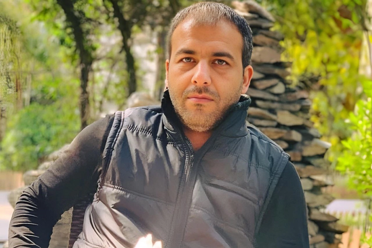 Bakıda marketin qarşısında 2 nəfəri cərəyan vurub öldürdü