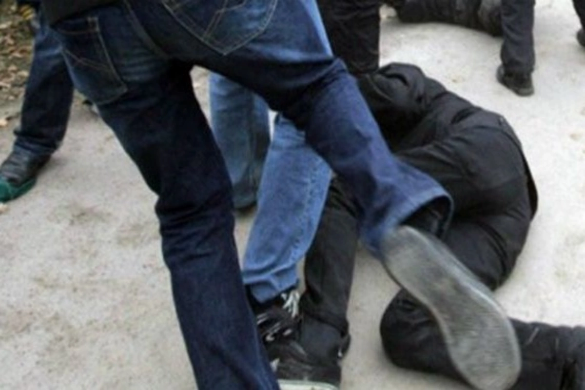 Bakıda marketin qarşısında gənci döyüb öldürənlərə HÖKM OXUNDU