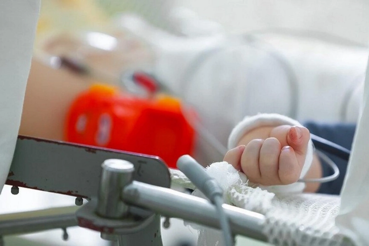 Bakıda özəl xəstəxanada yeni doğulmuş KÖRPƏ ÖLDÜ