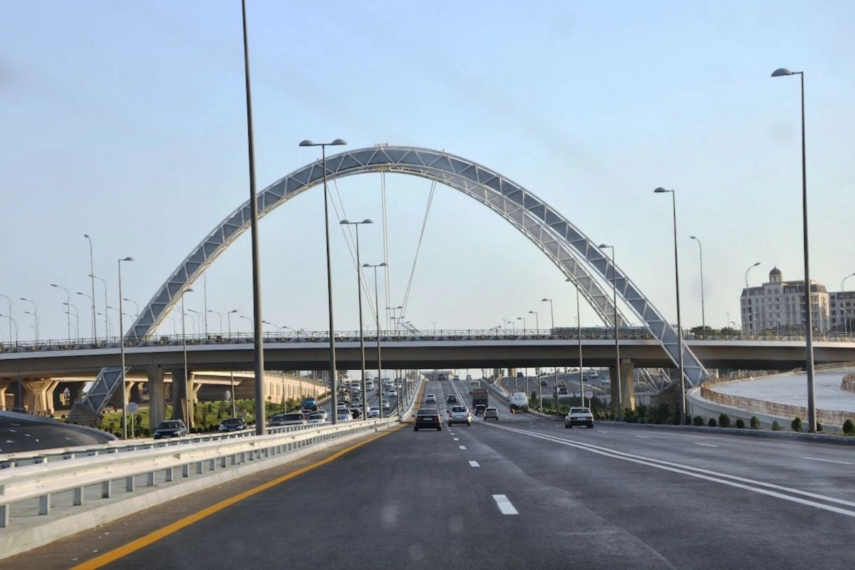 Bakıda tıxaclara son qoyacaq YENİ YOLLAR  - Bu istiqamətlərdə...