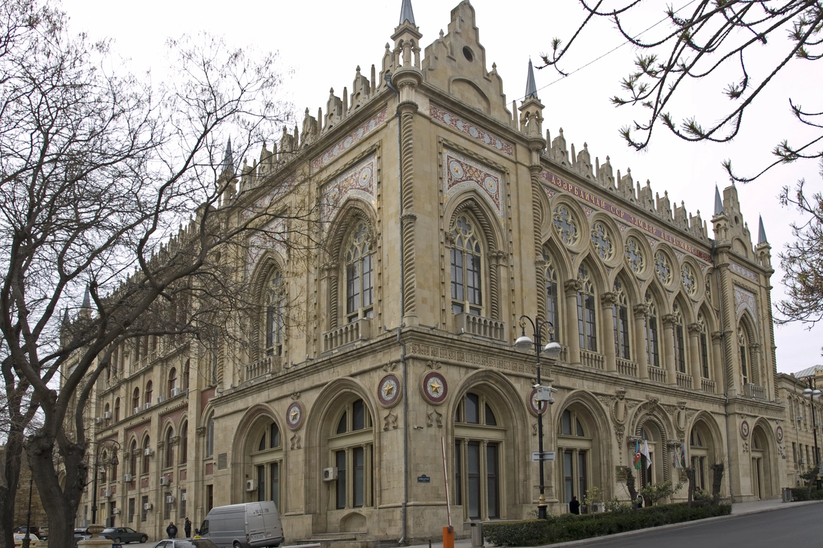 Bakıda unudulan abidələr 