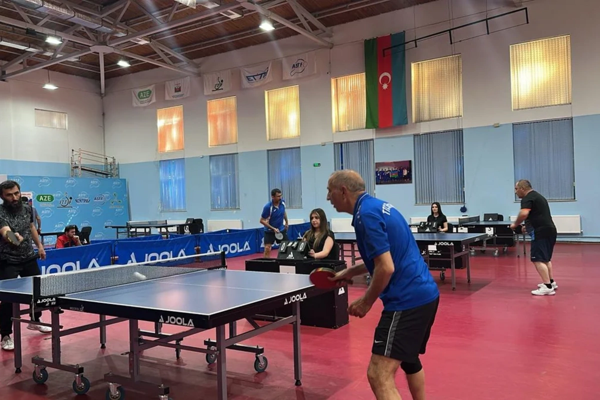Bakıda veteran stolüstü tennisçilərin ölkə çempionatına start verilib