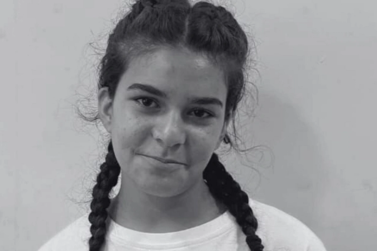 Bakıdakı sığınacaqda pəncərədən yıxılıb ölən 16 yaşlı qızla bağlı RƏSMİ AÇIQLAMA