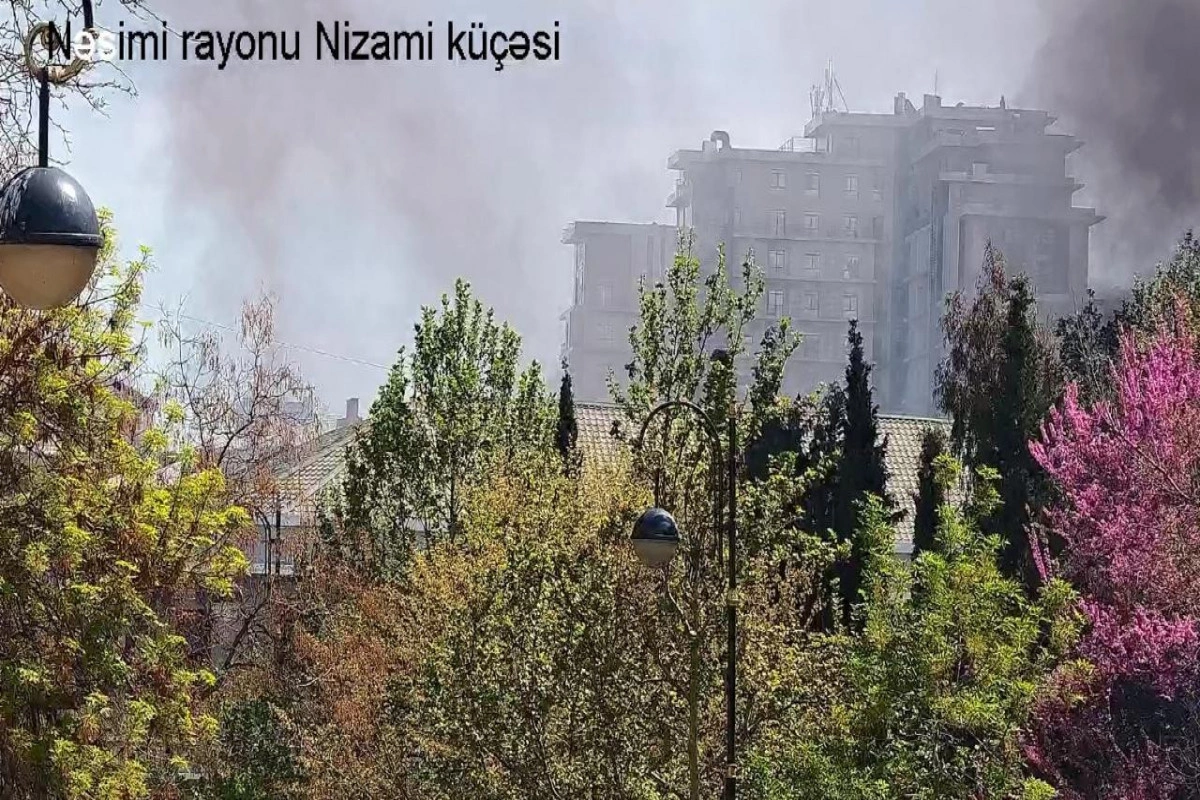 Bakının mərkəzində anbar yanır, yolda məhdudiyyət qoyulub