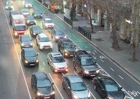 Bakının bir sıra yollarında tıxac var – SİYAHI