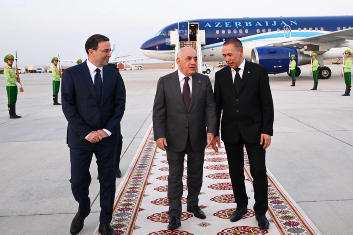 Baş nazir Əli Əsədov Türkmənistanda işgüzar səfərdədir