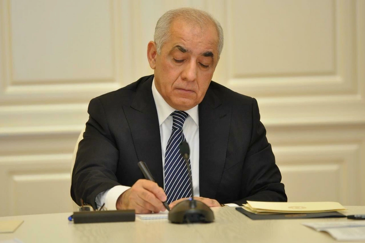Baş nazir gələn ilin büdcə layihələri ilə bağlı qərar imzalayıb