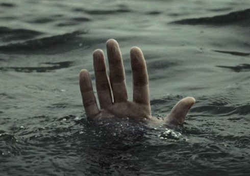 Batma təhlükəsi ilə üzləşən 13 nəfər xilas olunub