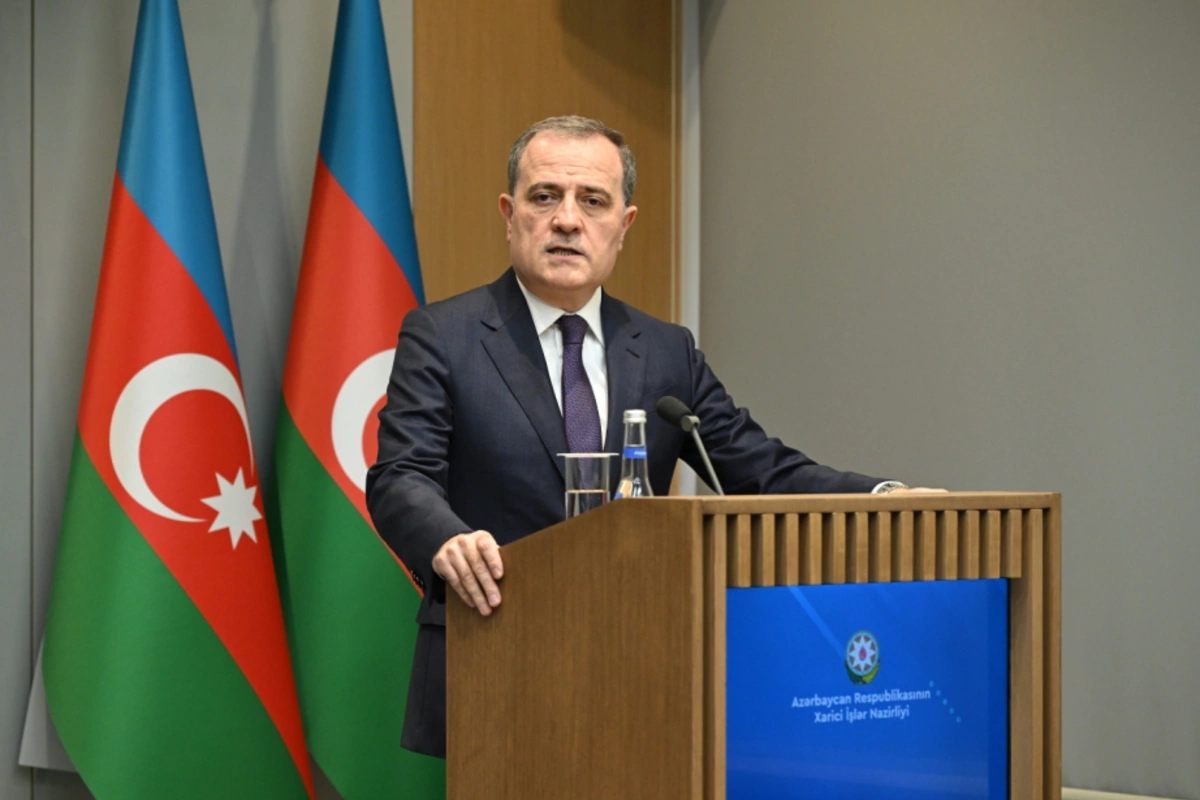 Bayramov: Azərbaycan Rusiya-Ukrayna münaqişənin sülh yolu ilə nizamlanmasına çağırır Bayramov: Azərbaycan Rusiya-Ukrayna münaqişənin sülh yolu ilə nizamlanmasına çağırır