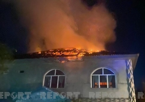 Beyləqanda birmərtəbəli ev yanıb